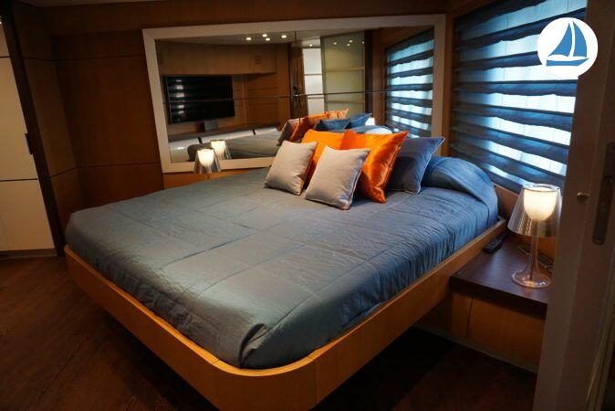 foto Pershing 90 4