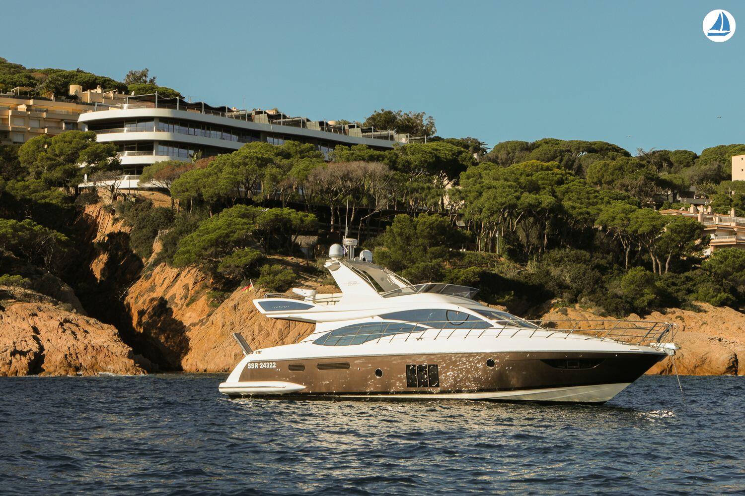 foto Azimut Fly Bridge 58 1