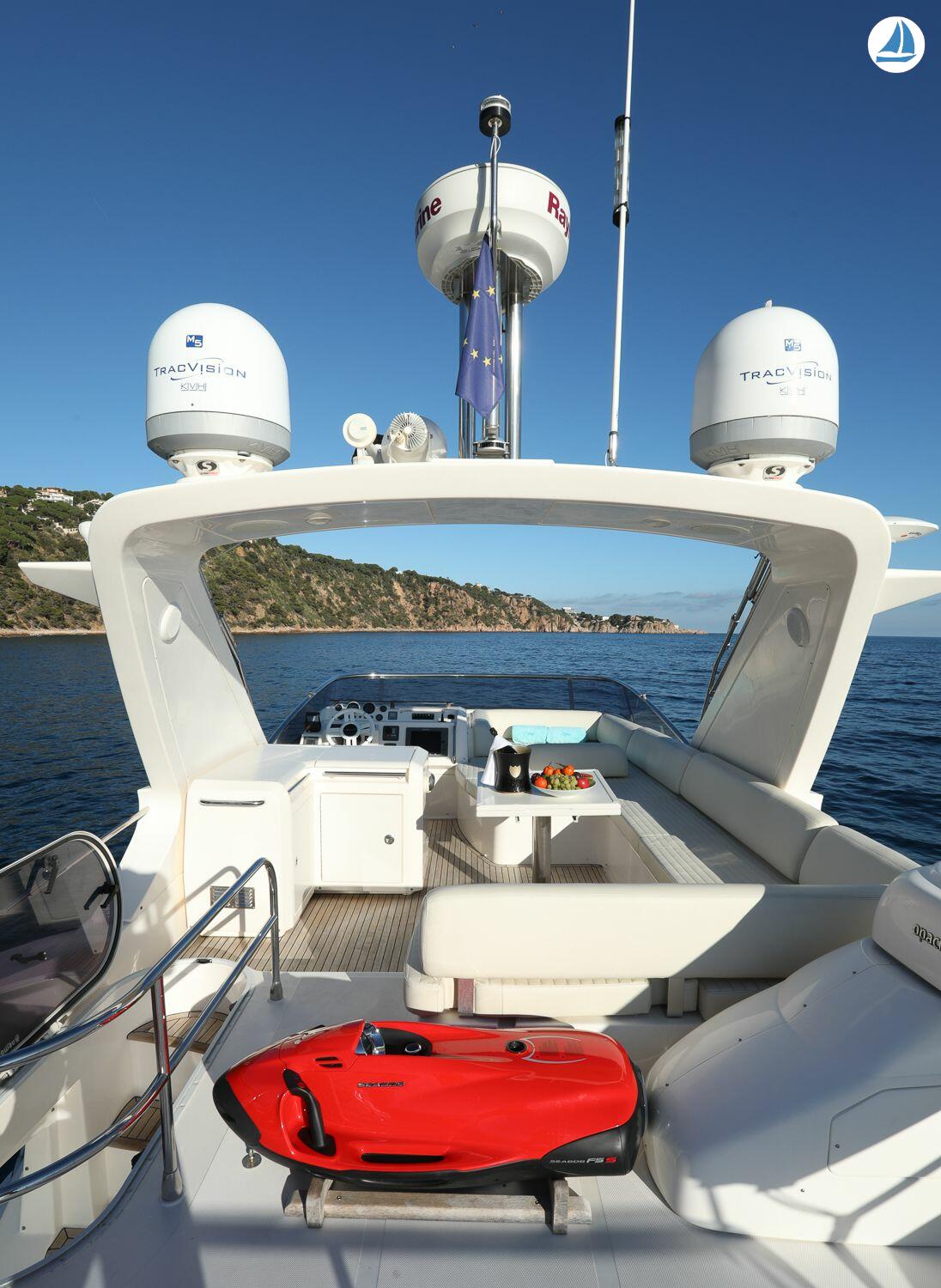 foto Azimut Fly Bridge 58 3