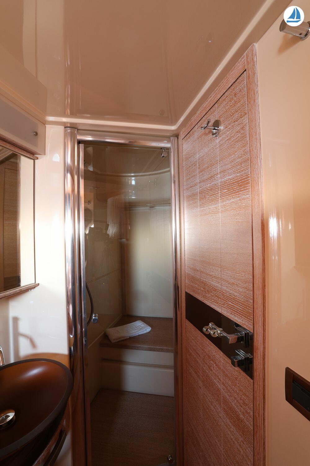 foto Azimut Fly Bridge 58 15