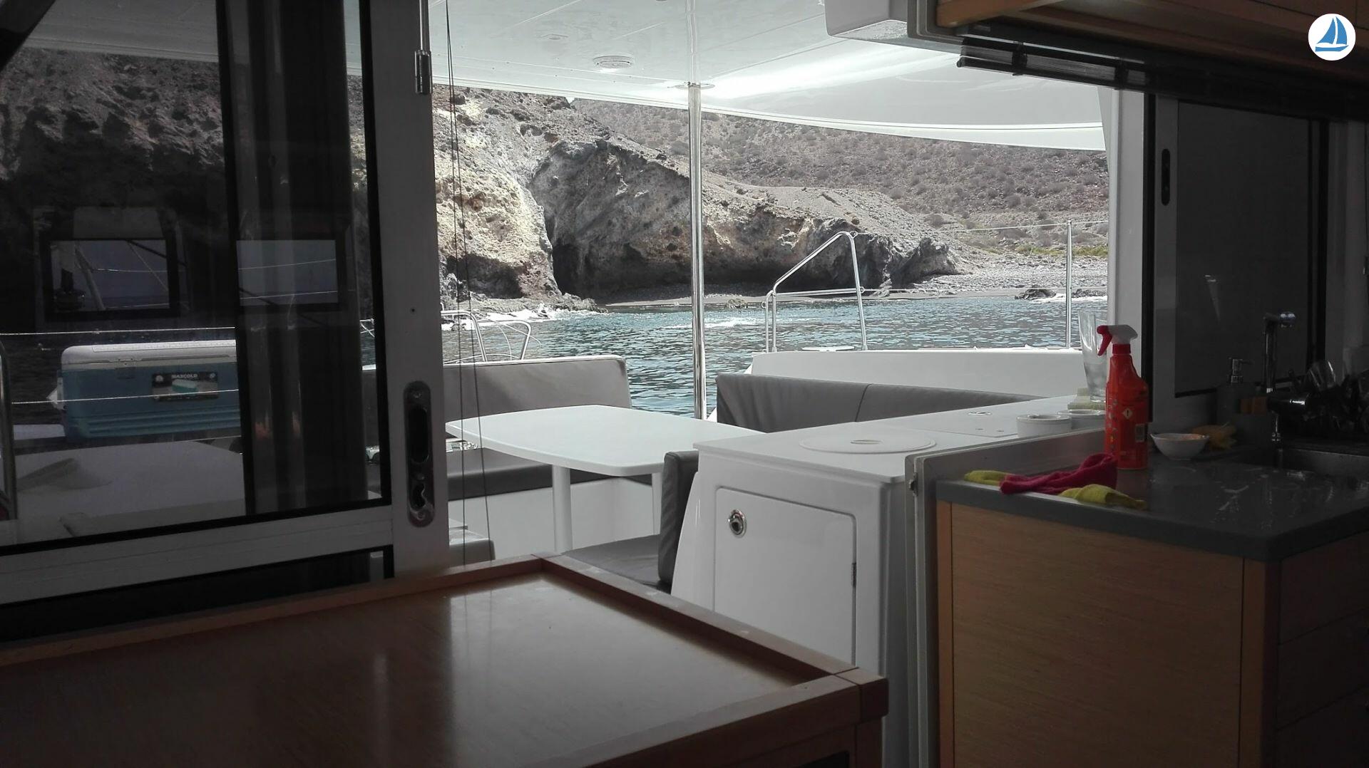 foto Lagoon 450 Sport 7