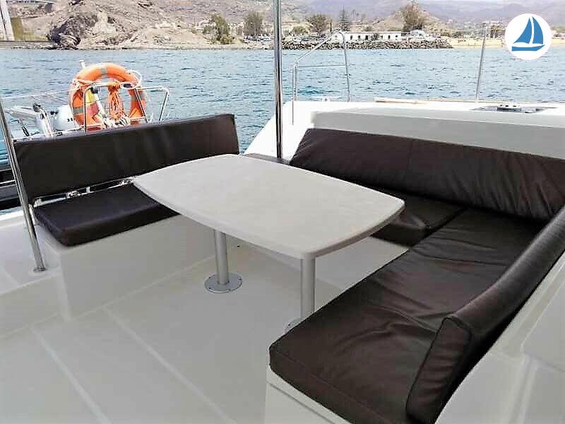 foto Lagoon 450 Sport 10