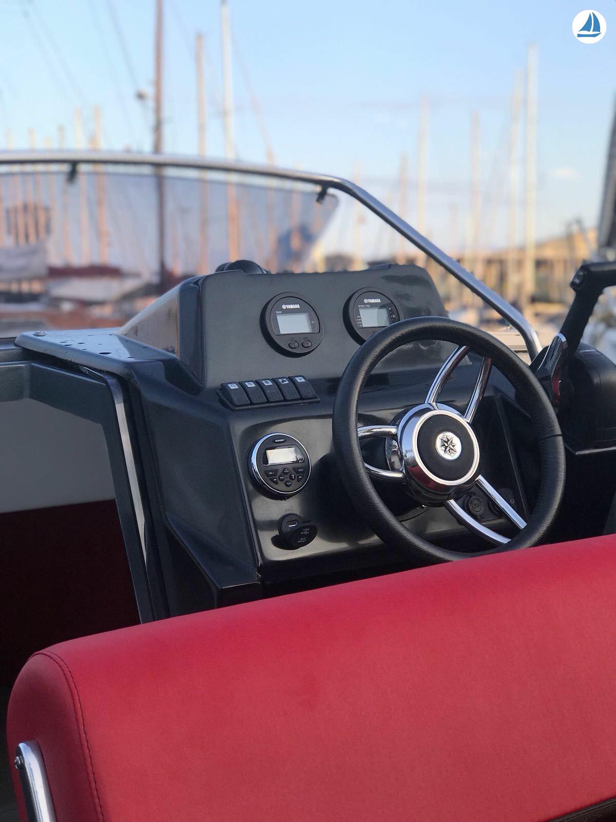 foto Nuva yachts M6 Cabin 3