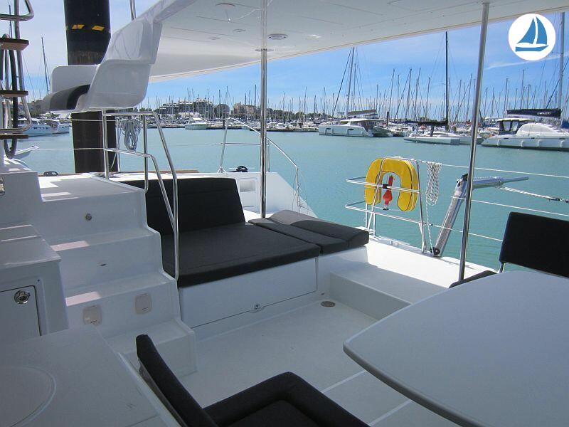 foto Lagoon 450 S 9